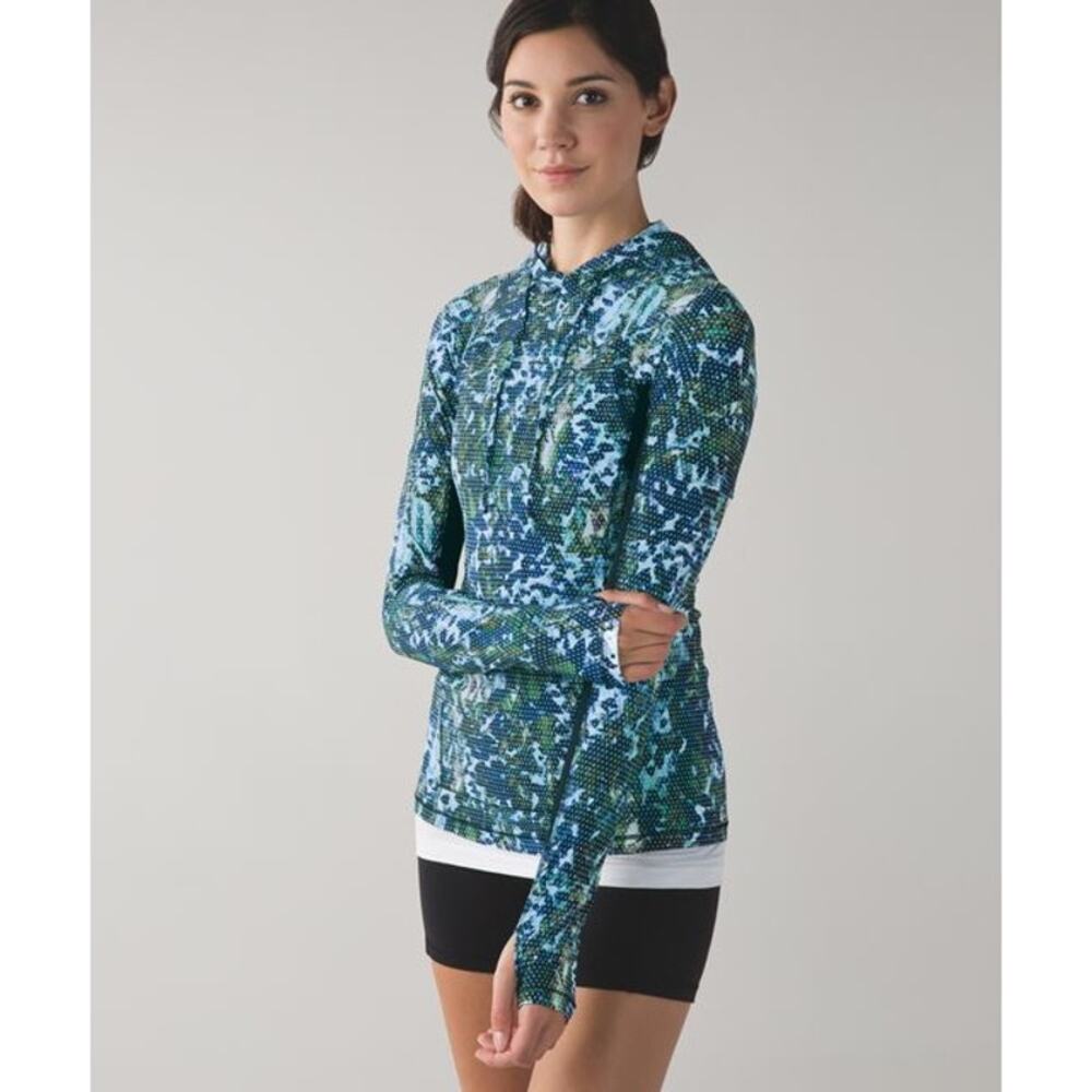 Lululemon Blue Floral Print Long Sleeve Hooded Pullover Women's Sz 8 Lightweight